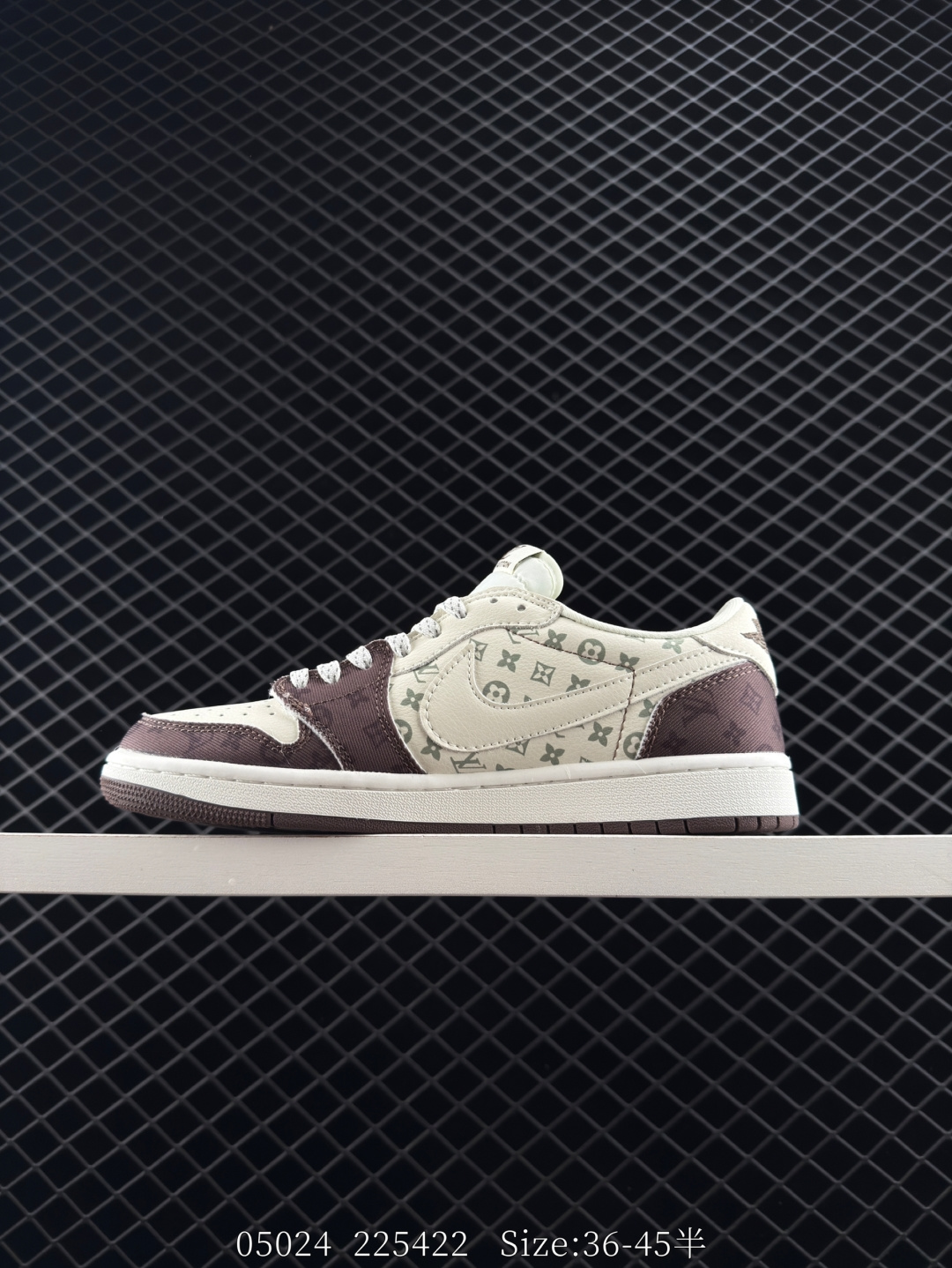 Travis Scott x Air Jordan 1 Reverse Mocha